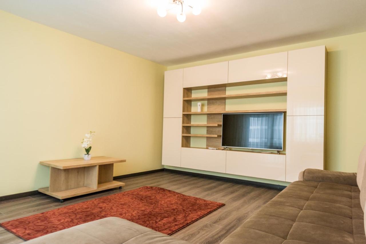 Apartament Carol Davila Piteşti Exterior foto
