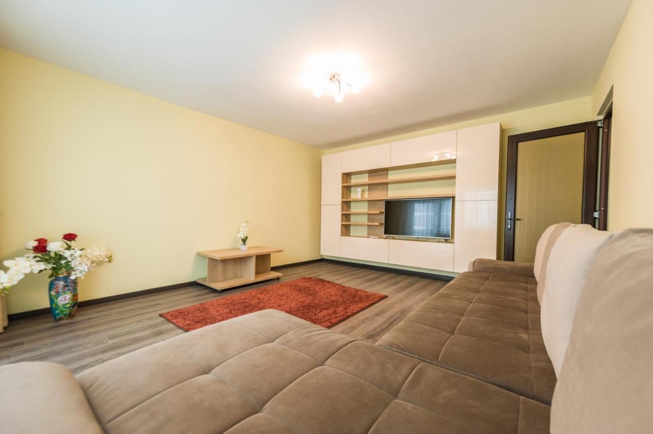 Apartament Carol Davila Piteşti Exterior foto