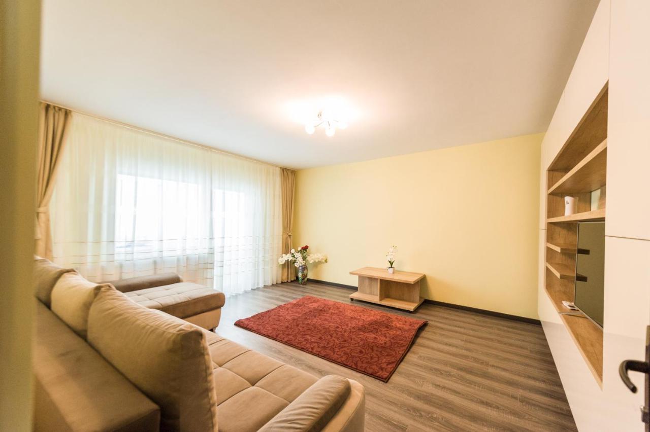 Apartament Carol Davila Piteşti Exterior foto
